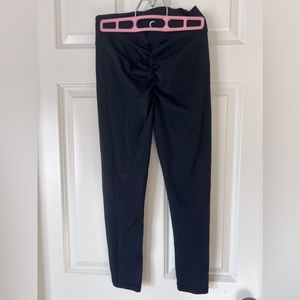 Black Zyia, “scruntchy what” leggings size 6-8